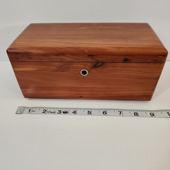 Vintage Lane Cedar Chest Keepsake Jewelry Box - Picture 1 of 10